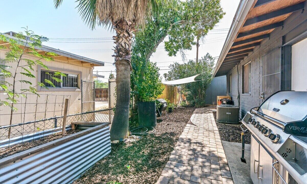 Photo of Patio Balcony in Julia Keen