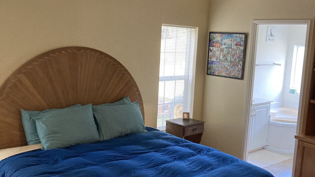 Photo of Bedroom in Lakeport