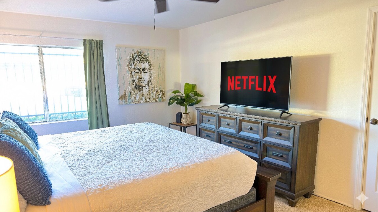 Photo of Bedroom in Fashion Square