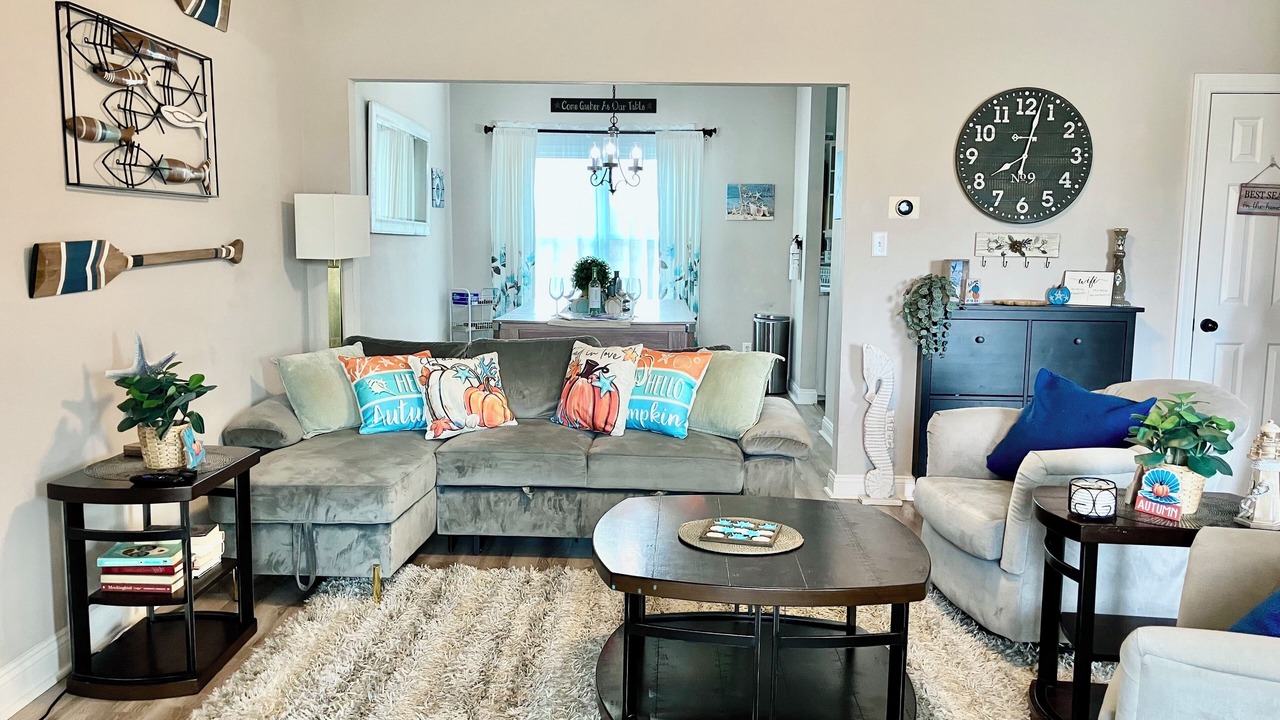 Photo of Livingroom in Willoughby Spit