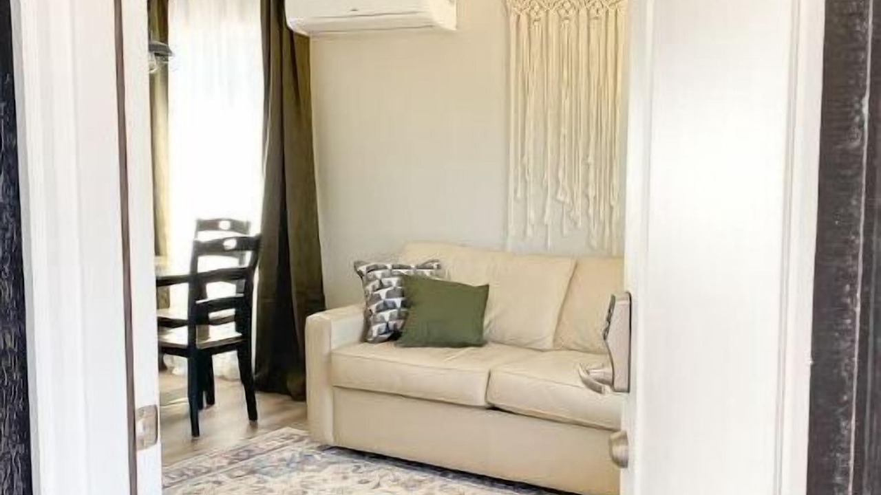 Photo of Livingroom in Hurricane