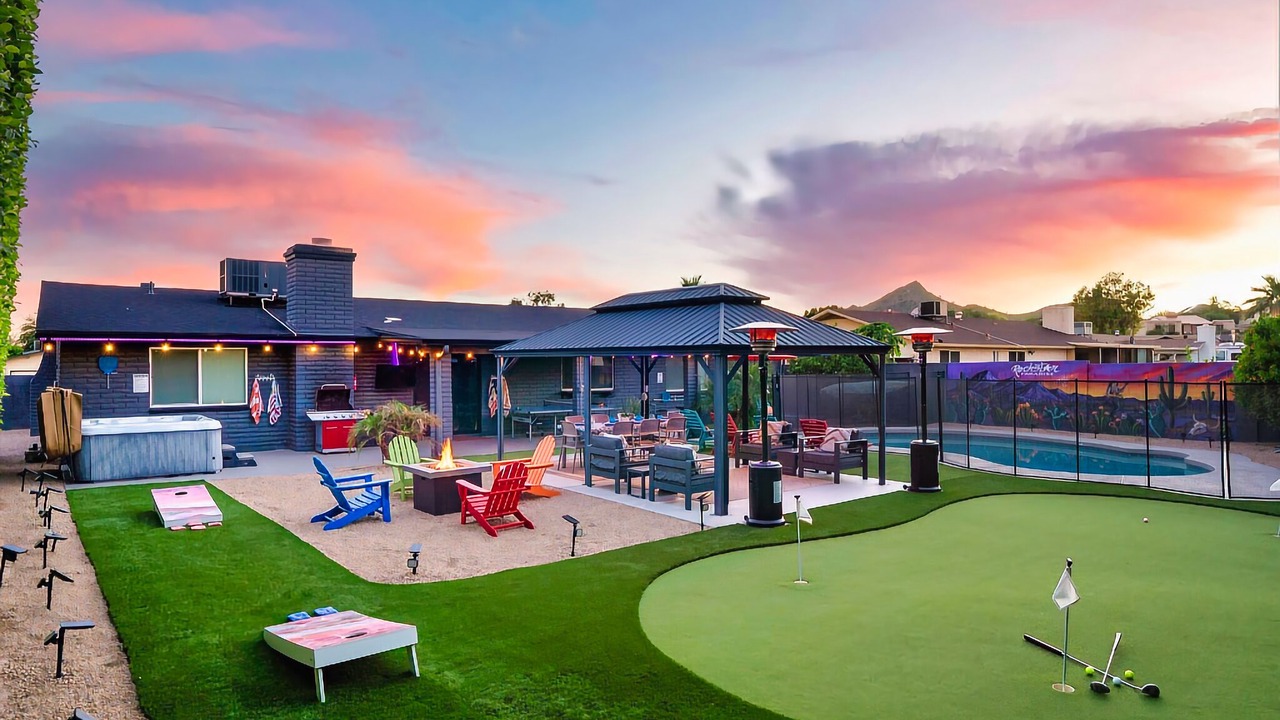 Photo of Outdoor in Paradise Valley Village