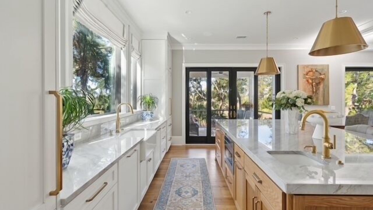 Photo of Kitchen in Vanderhorst Plantation