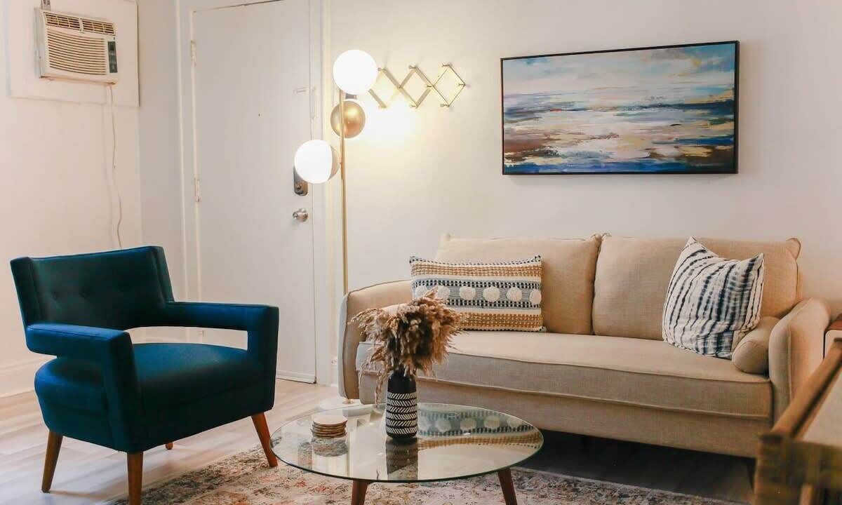 Photo of Livingroom in Willoughby Spit