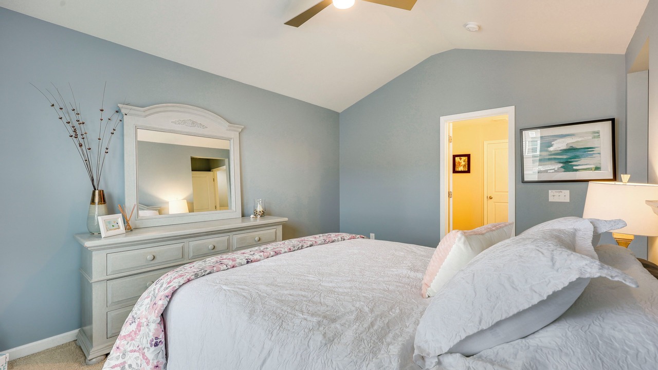Photo of Bedroom in Murraysville