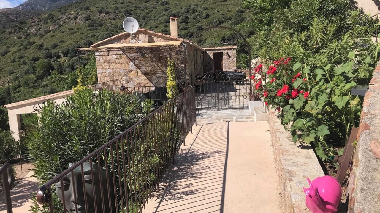 Photo of Outdoor in Manso
