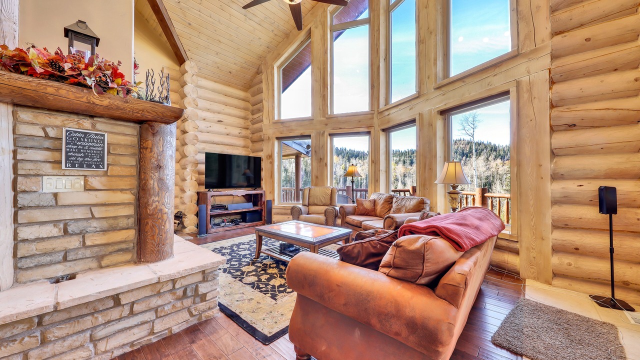 Photo of Livingroom in Brian Head
