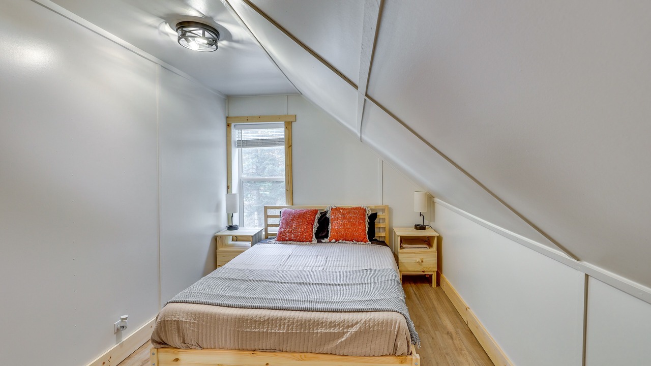 Photo of Bedroom in Avery