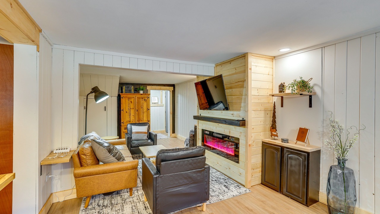Photo of Livingroom in Avery