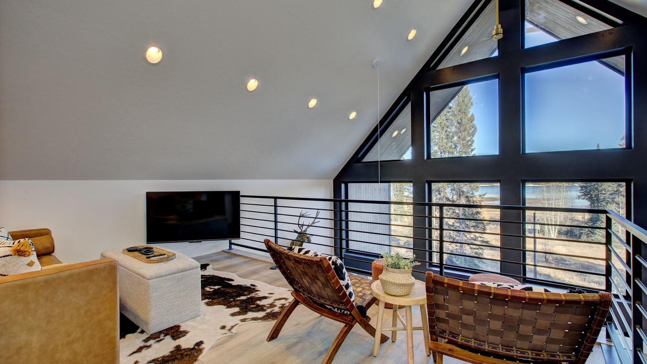 Photo of Livingroom in Tamarack Resort