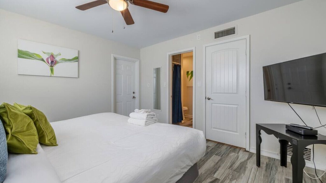 Photo of Bedroom in Village Grove