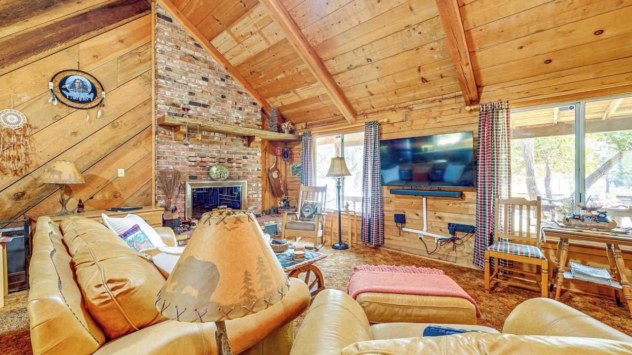 Photo of Livingroom in Badger