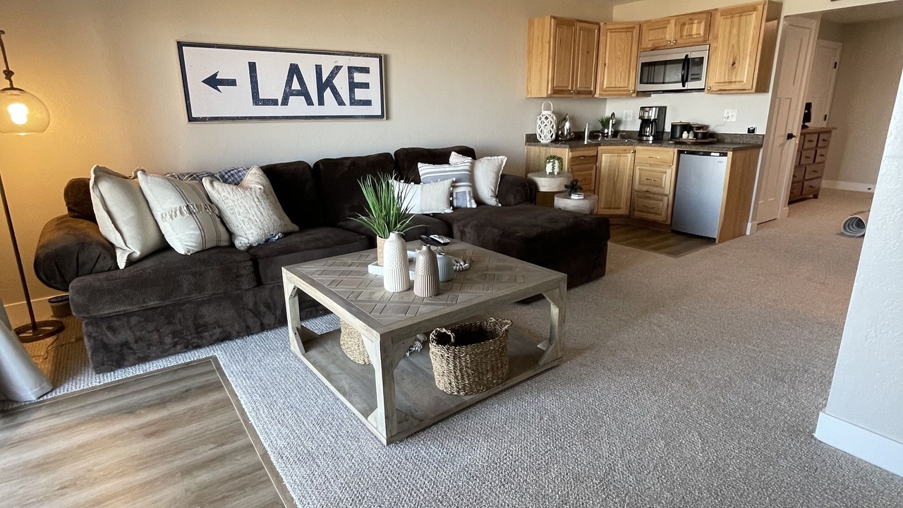 Photo of Livingroom in Harbor Village