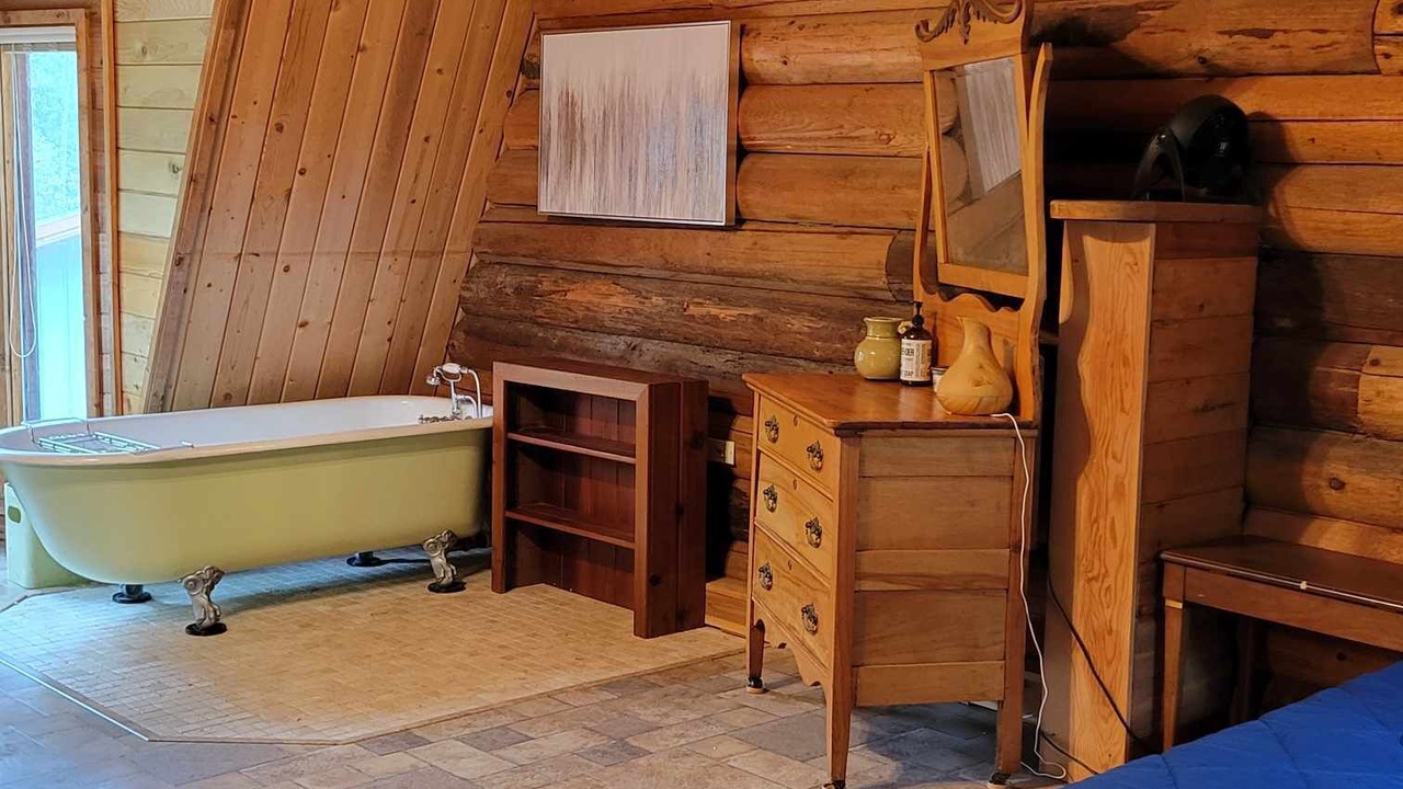 Photo of Bedroom in Kingston