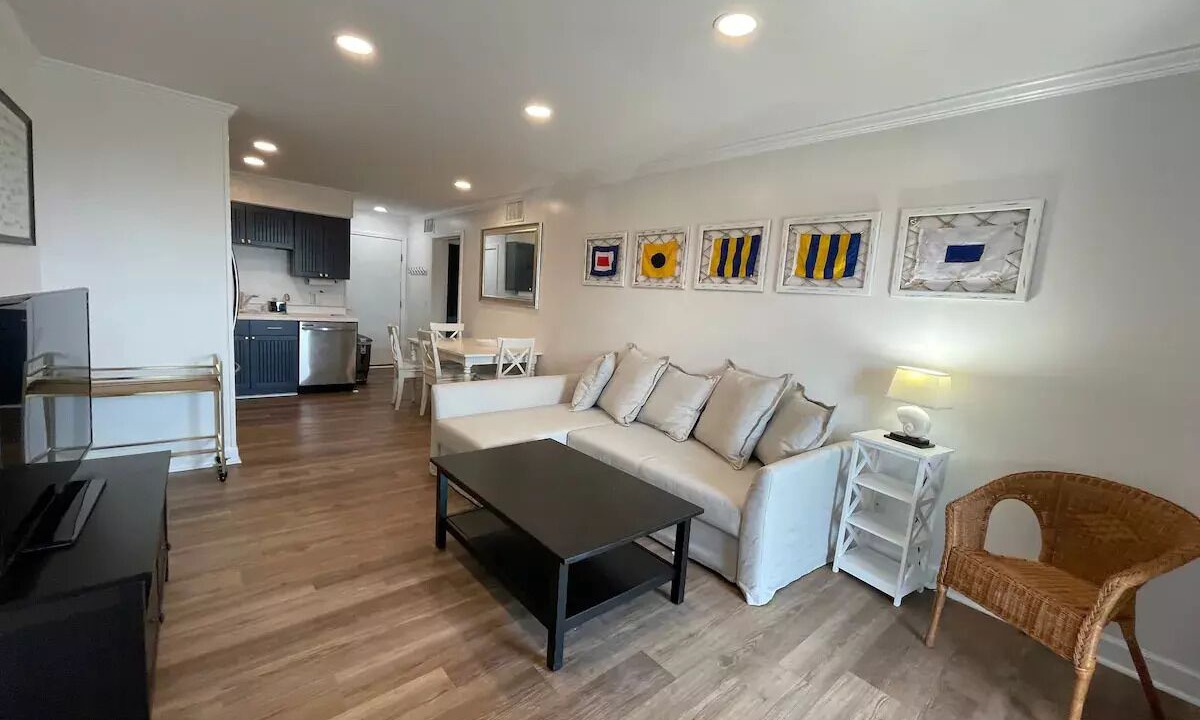 Photo of Livingroom in Morehead City