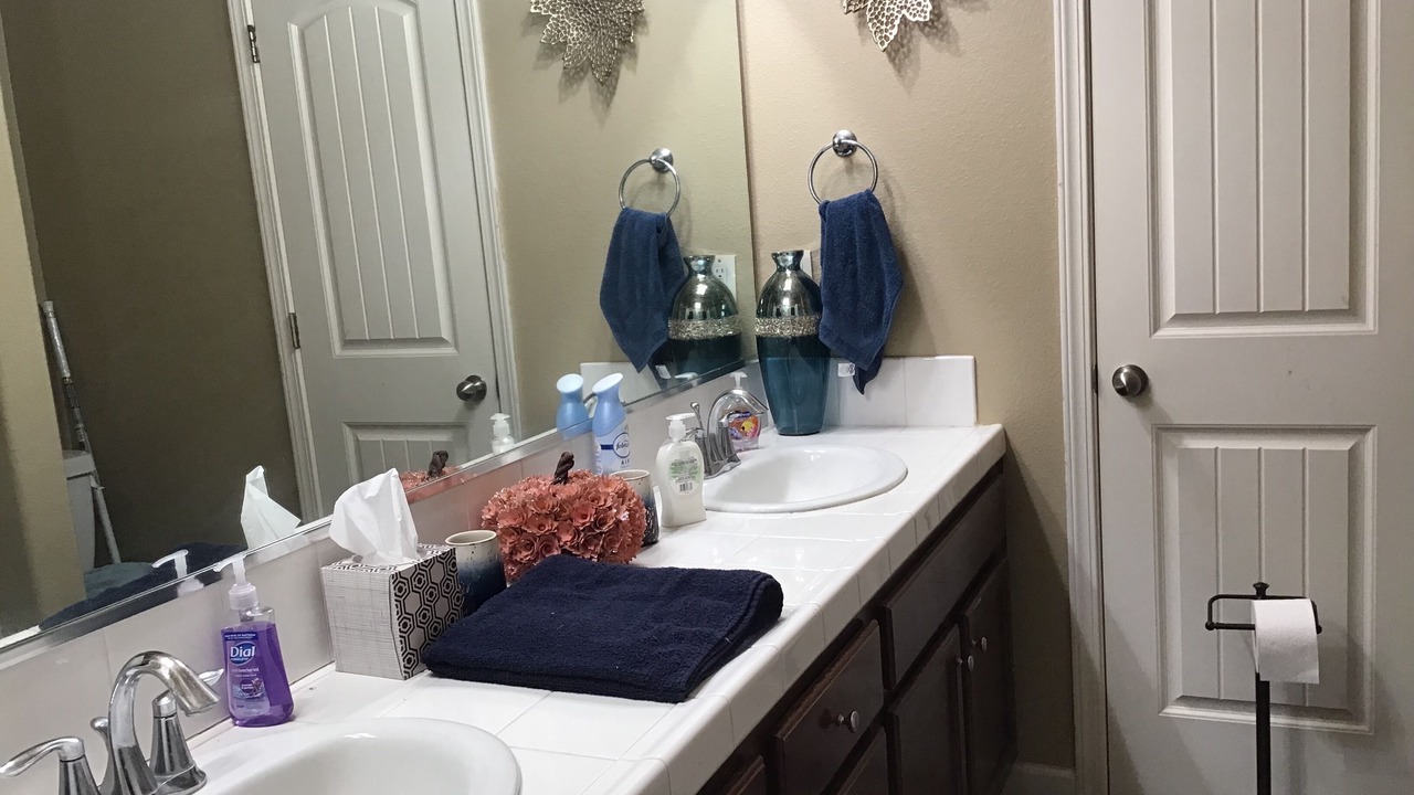 Photo of Bathroom in Lemoore