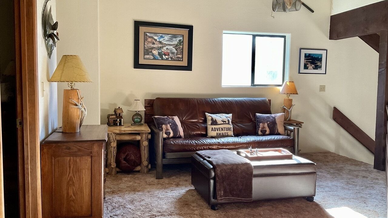 Photo of Livingroom in Bass Lake