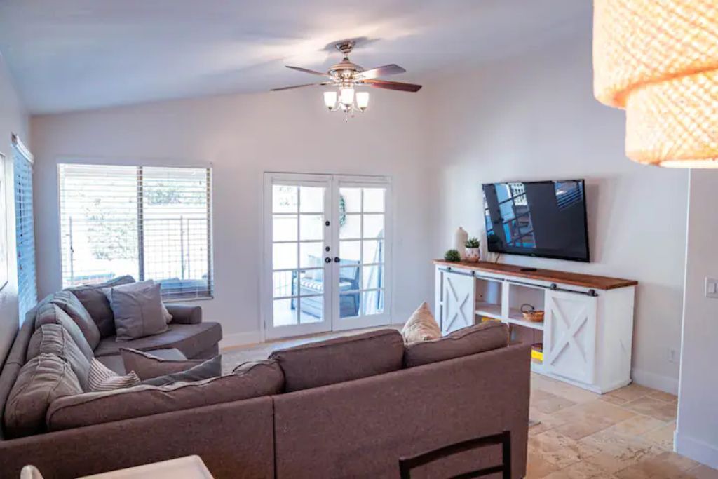 Photo of Livingroom in Desert Ridge