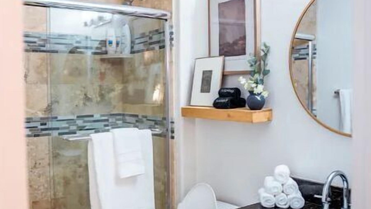 Photo of Bathroom in Desert Ridge