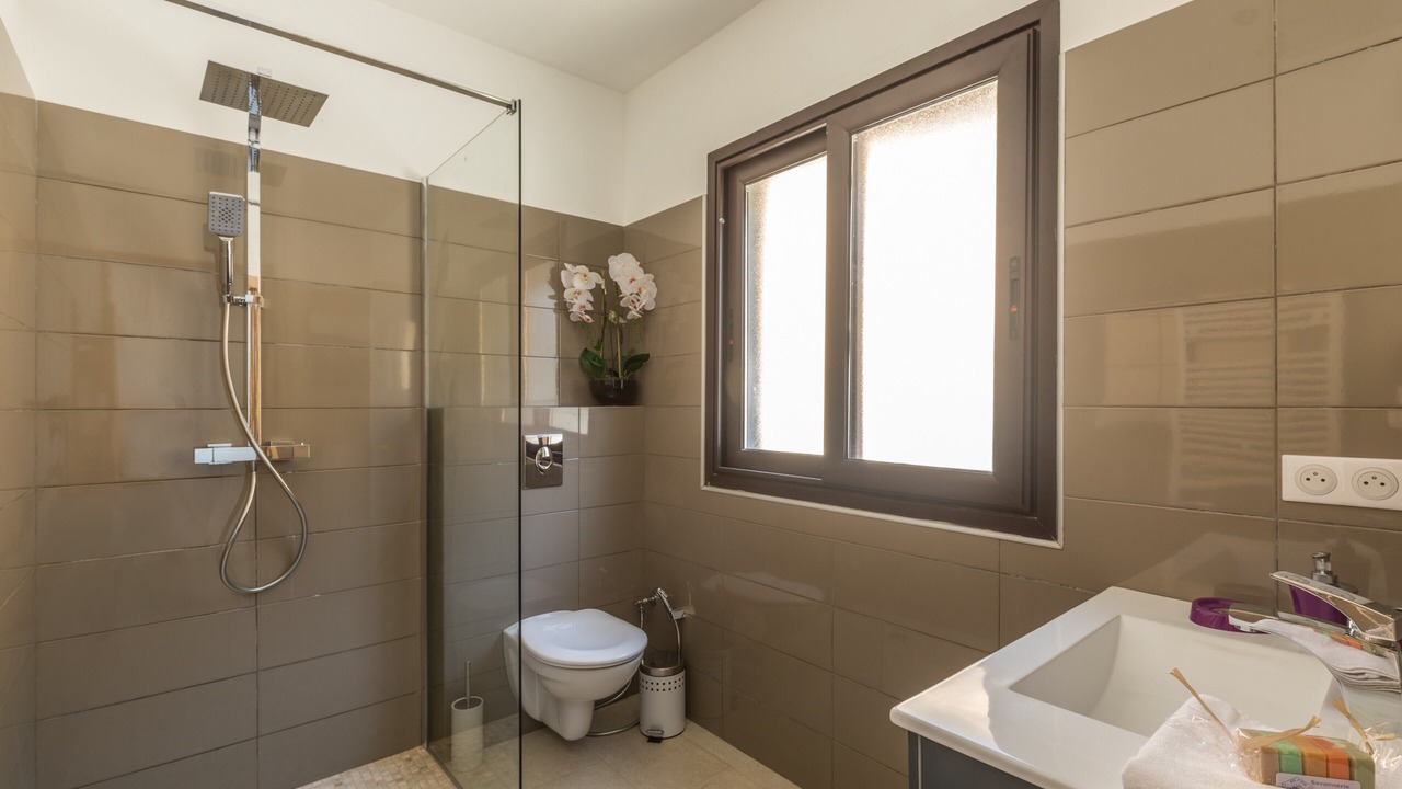 Photo of Bathroom in Olmeto