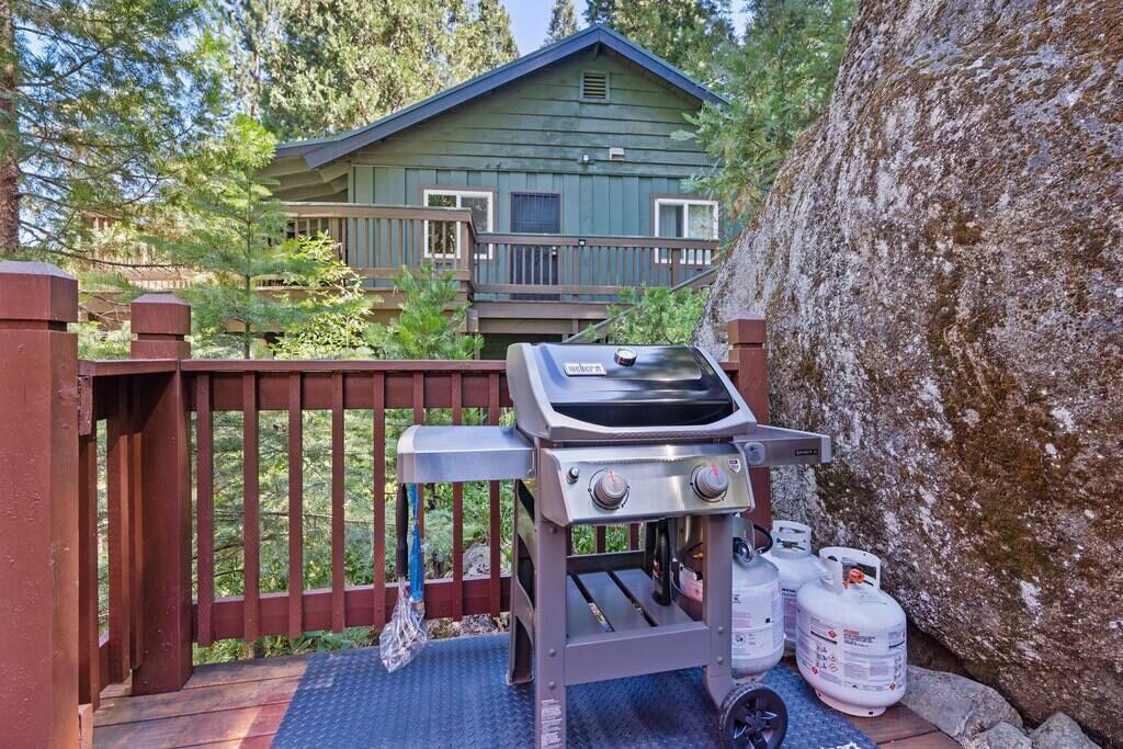 Photo of Outdoor in Sugar Pine