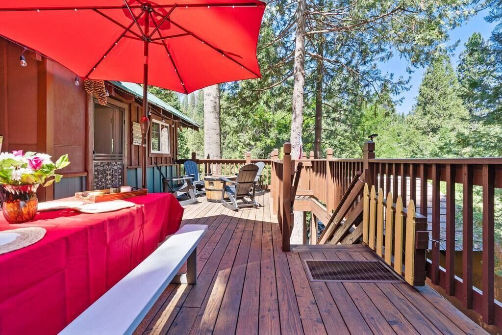 Photo of Outdoor in Sugar Pine