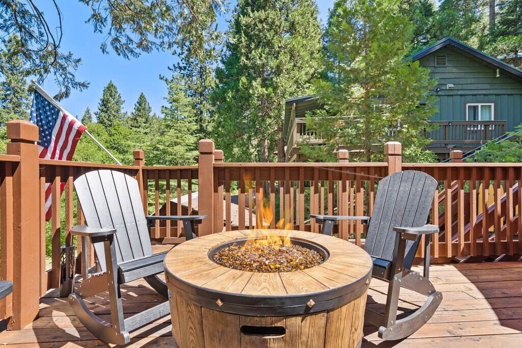 Photo of Patio Balcony in Sugar Pine