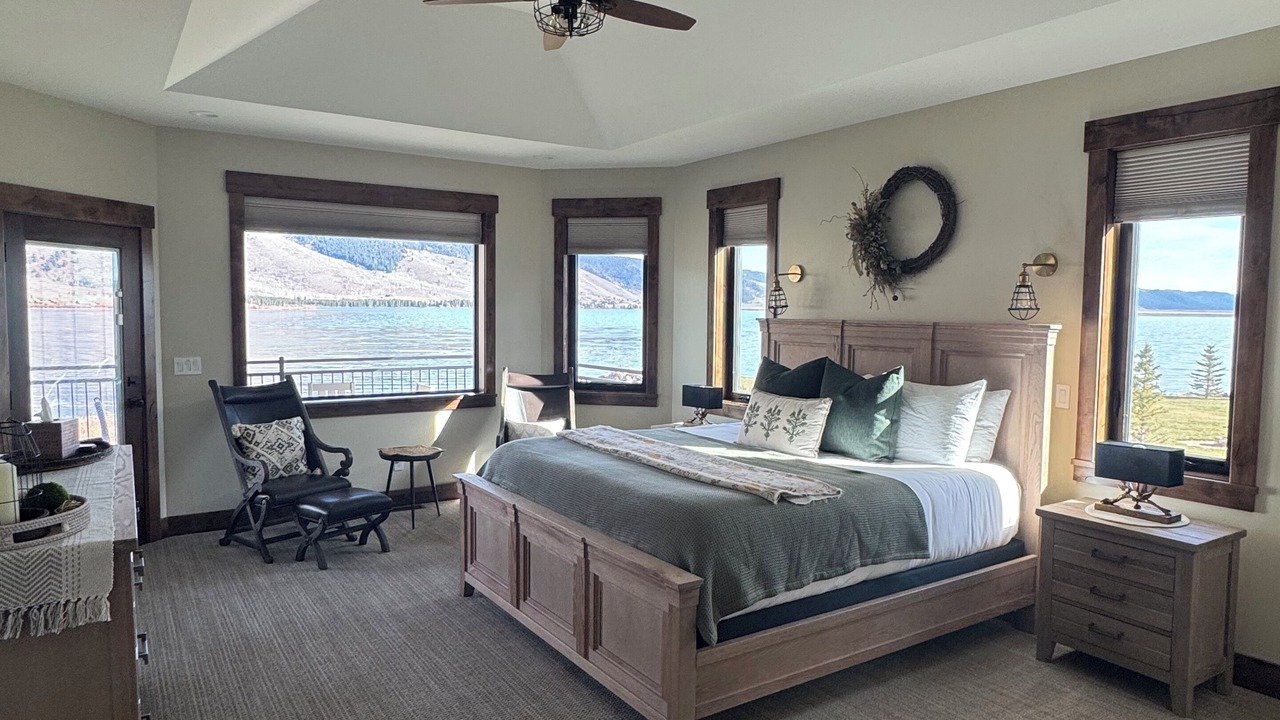 Photo of Bedroom in Island Park