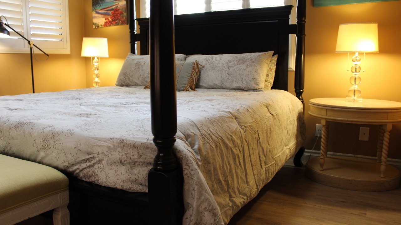 Photo of Bedroom in Bay Park