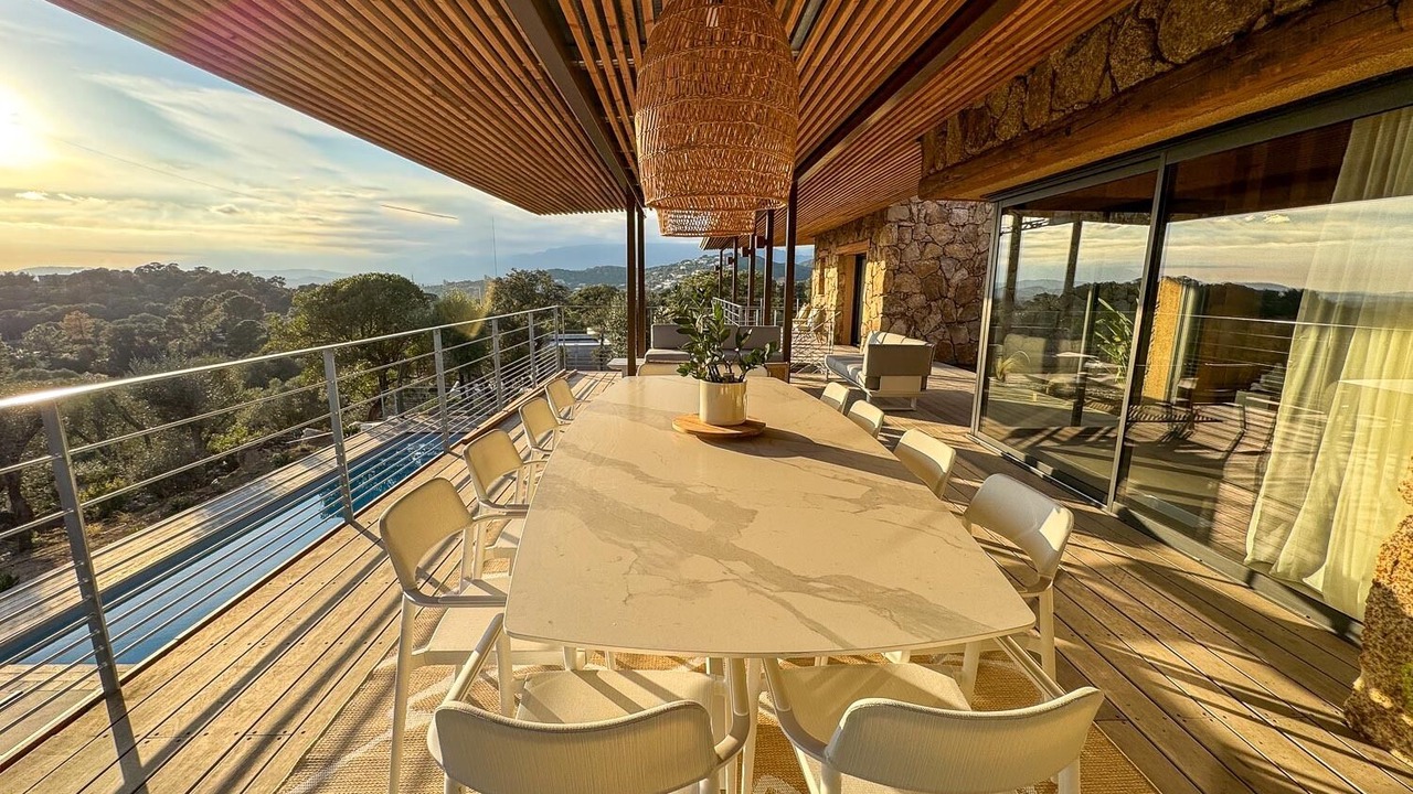 Photo of Outdoor in Cirendinu