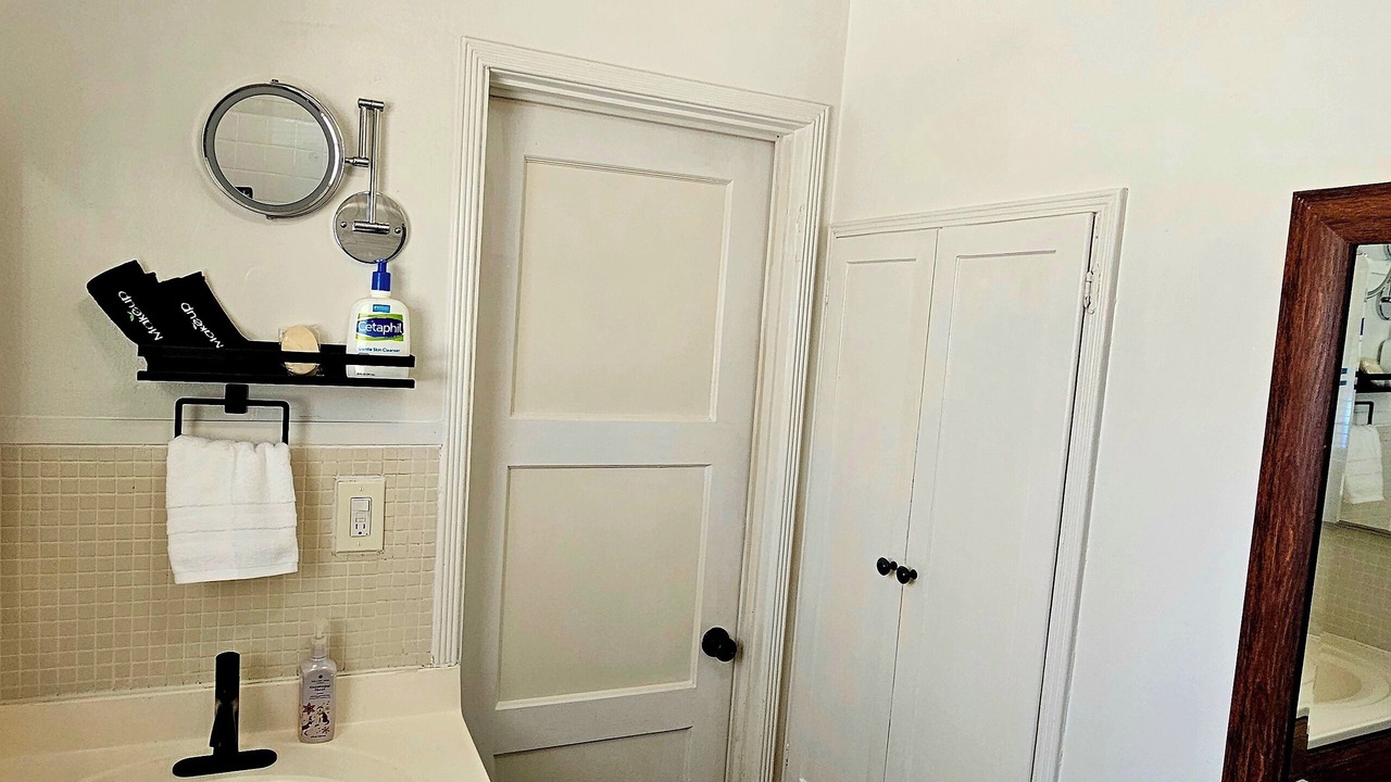 Photo of Bathroom in University Heights