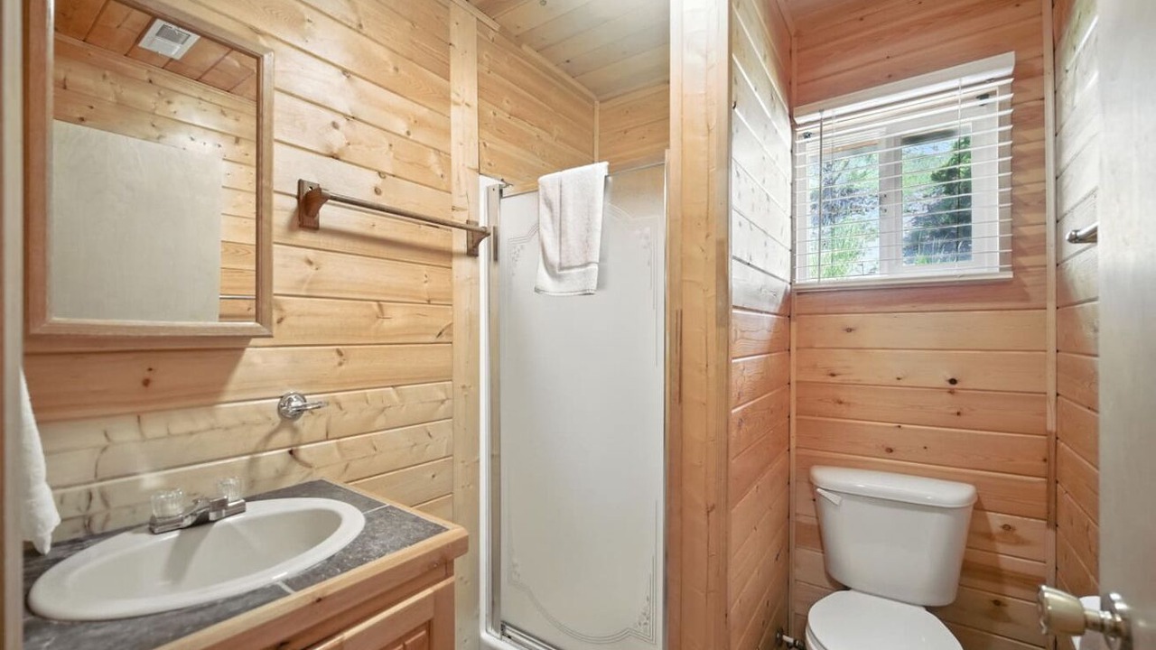 Photo of Bathroom in Mammoth Creek