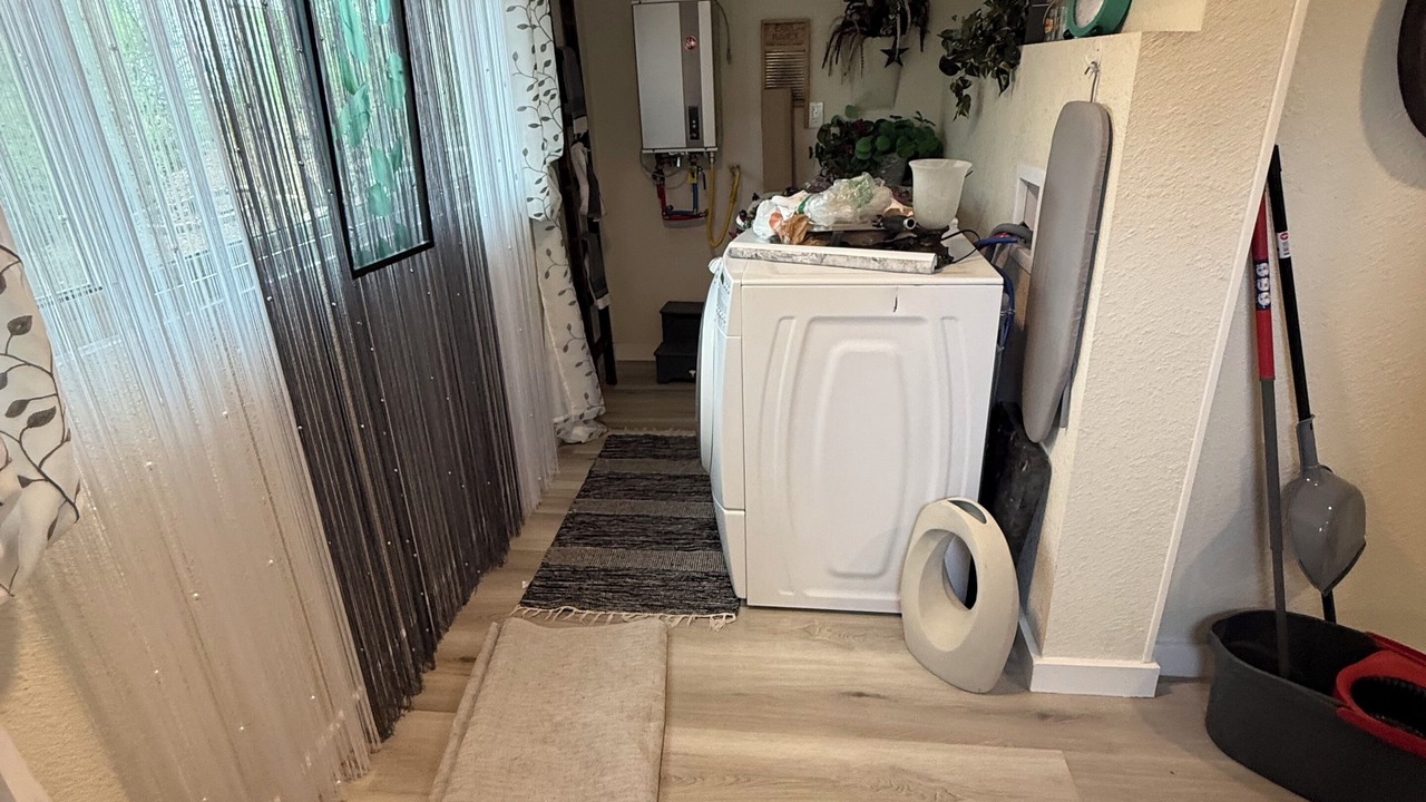 Photo of Bathroom in Globe