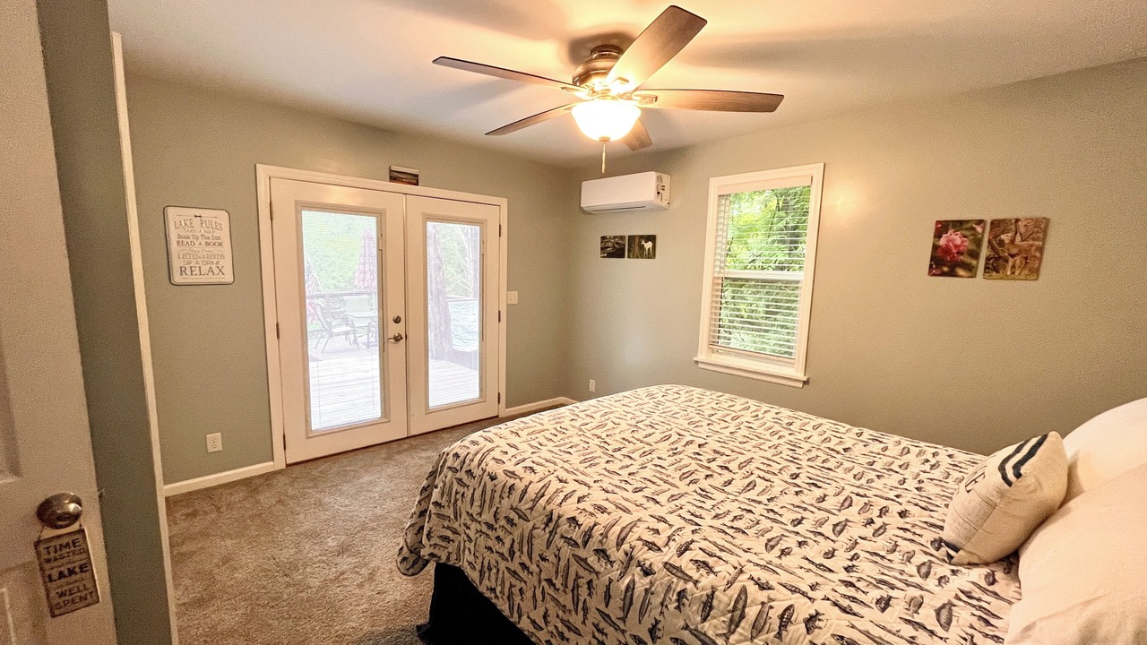 Photo of Bedroom in Foster