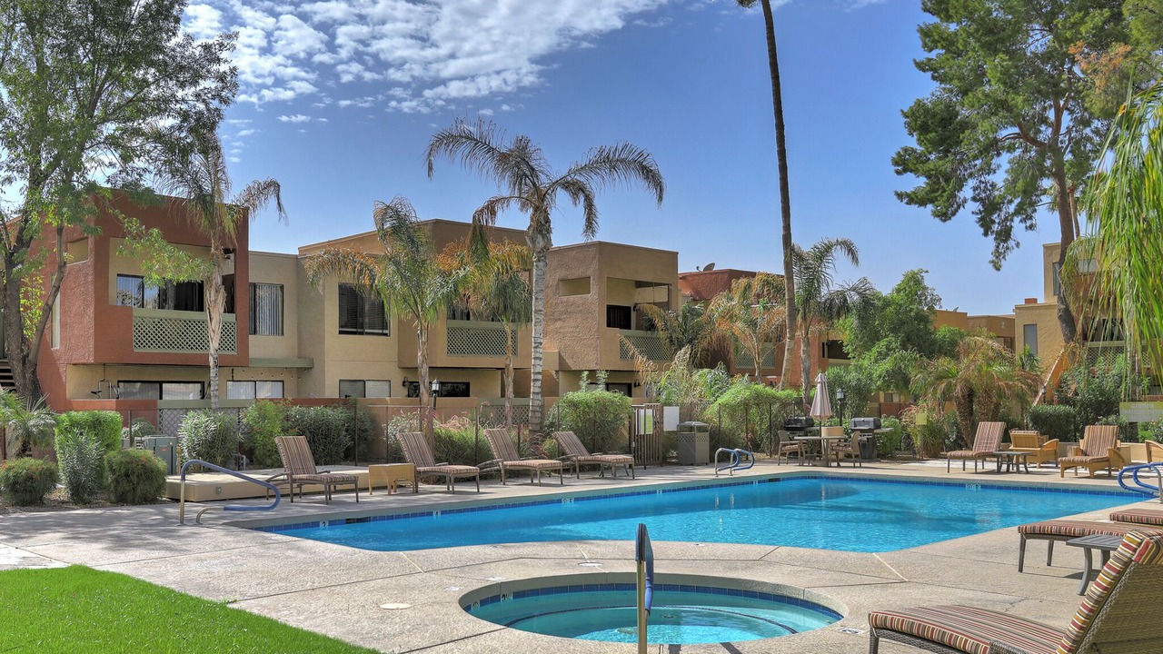 Photo of Outdoor in Scottsdale Estates Six