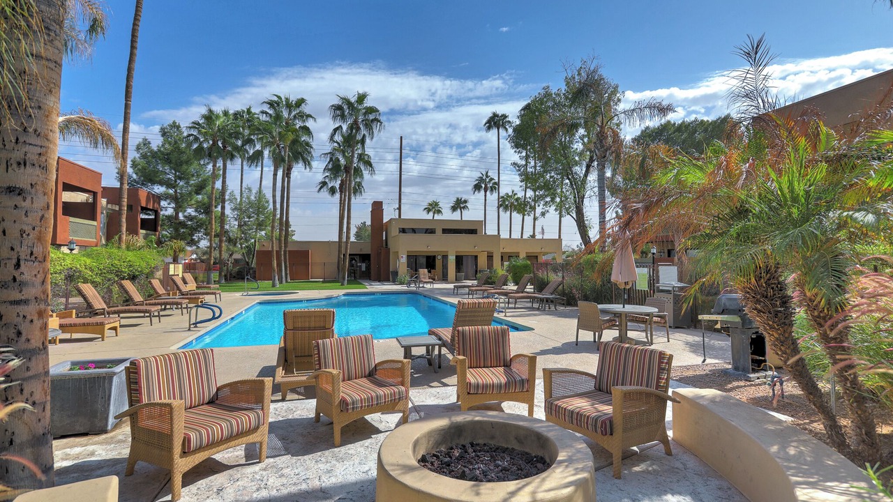 Photo of Outdoor in Scottsdale Estates Six