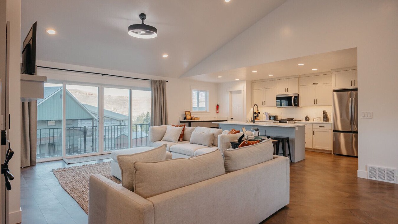 Photo of Livingroom in Helper