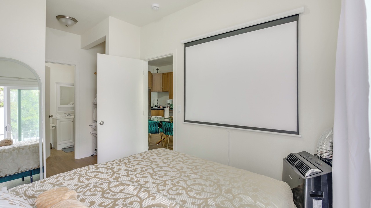 Photo of Bedroom in Golden Hill