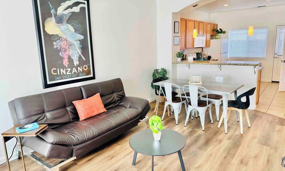 Photo of Livingroom in Reno