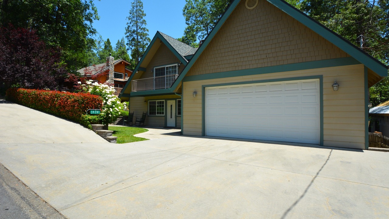 Photo of Outdoor in Bass Lake