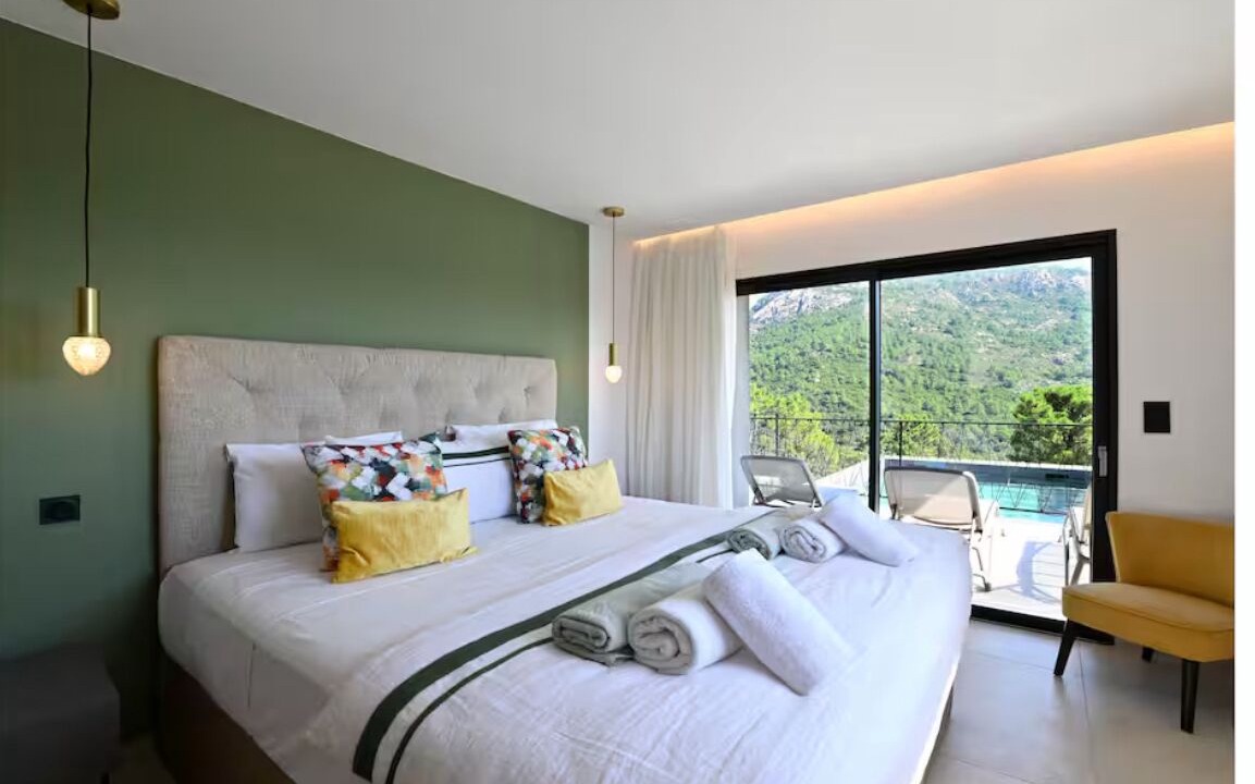 Photo of Bedroom in Zonza