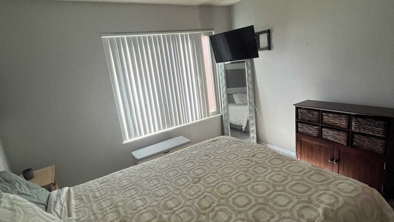 Photo of Bedroom in Scottsdale Estates Six