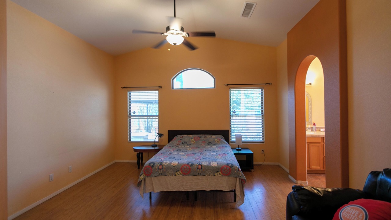 Photo of Bedroom in Drexel-Alvernon