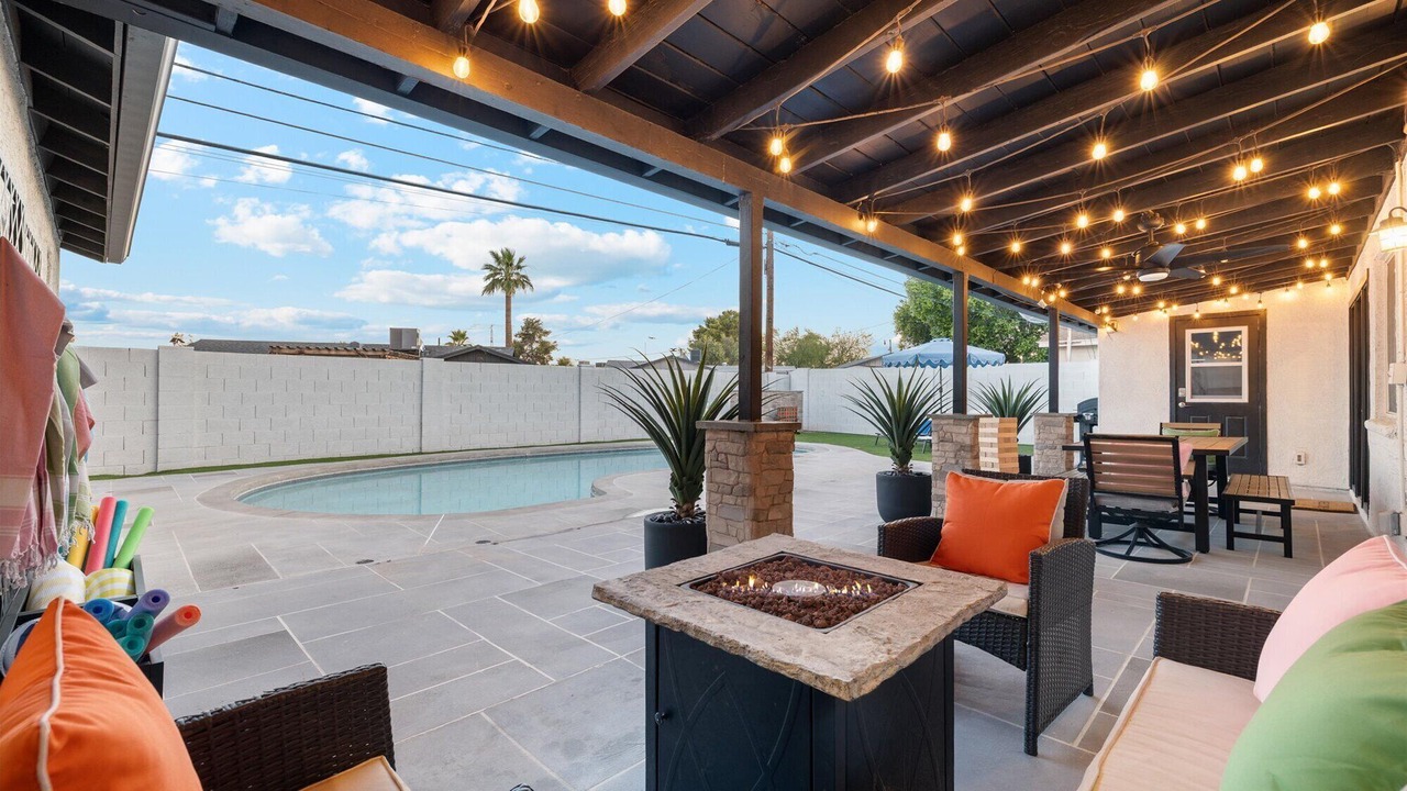 Photo of Outdoor in New Papago Parkway