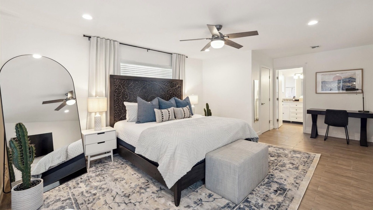Photo of Bedroom in New Papago Parkway