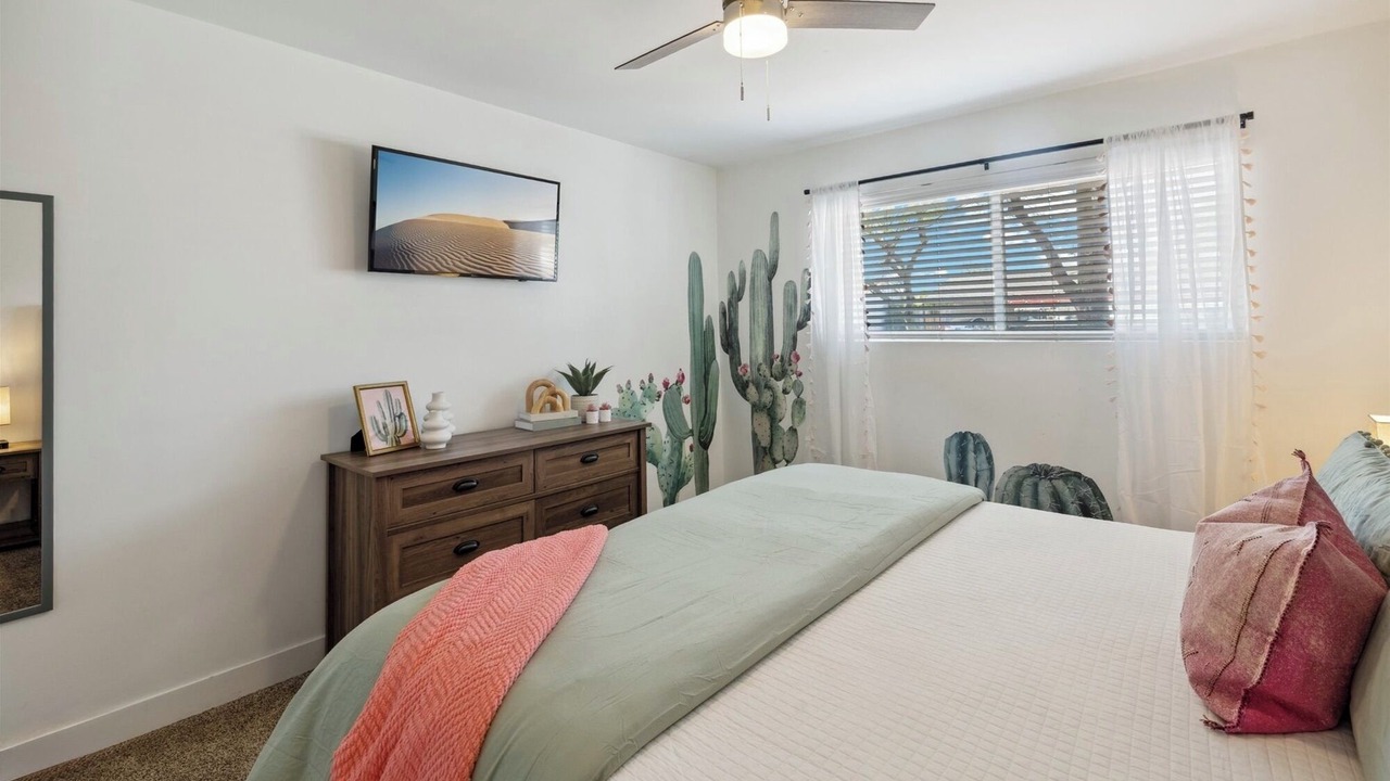 Photo of Bedroom in New Papago Parkway