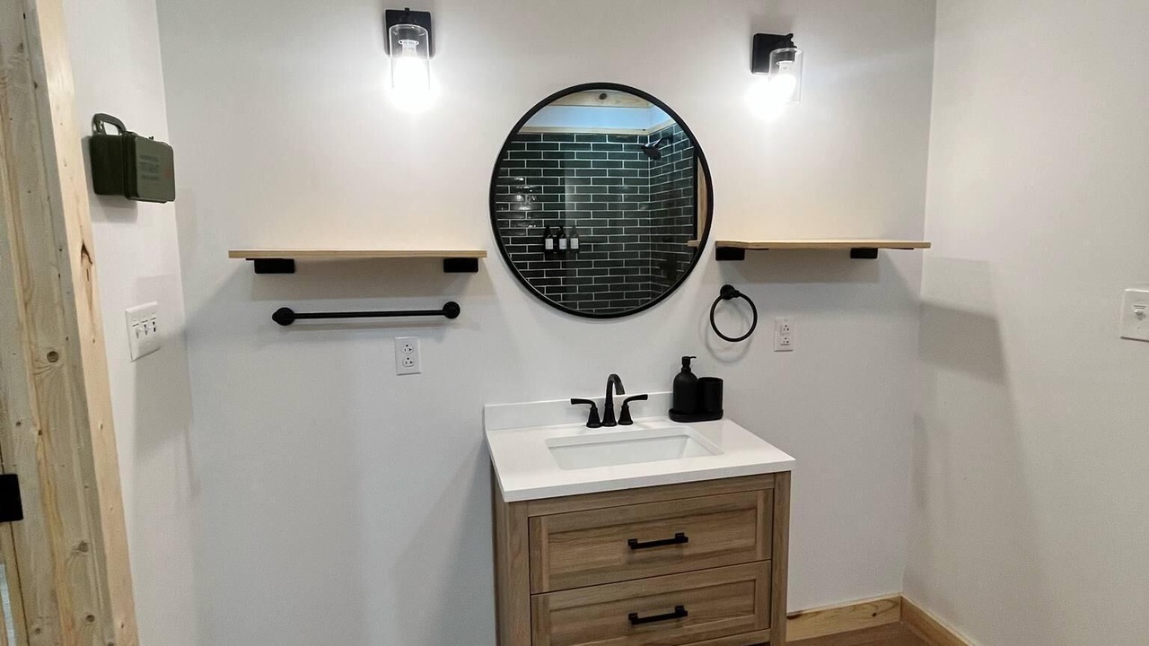 Photo of Bathroom in Campton