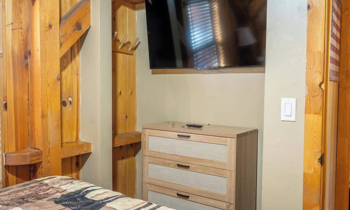 Photo of Bedroom in Heber