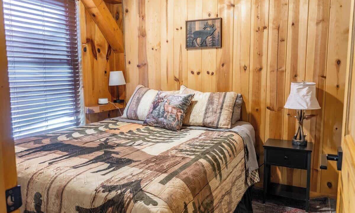 Photo of Bedroom in Heber
