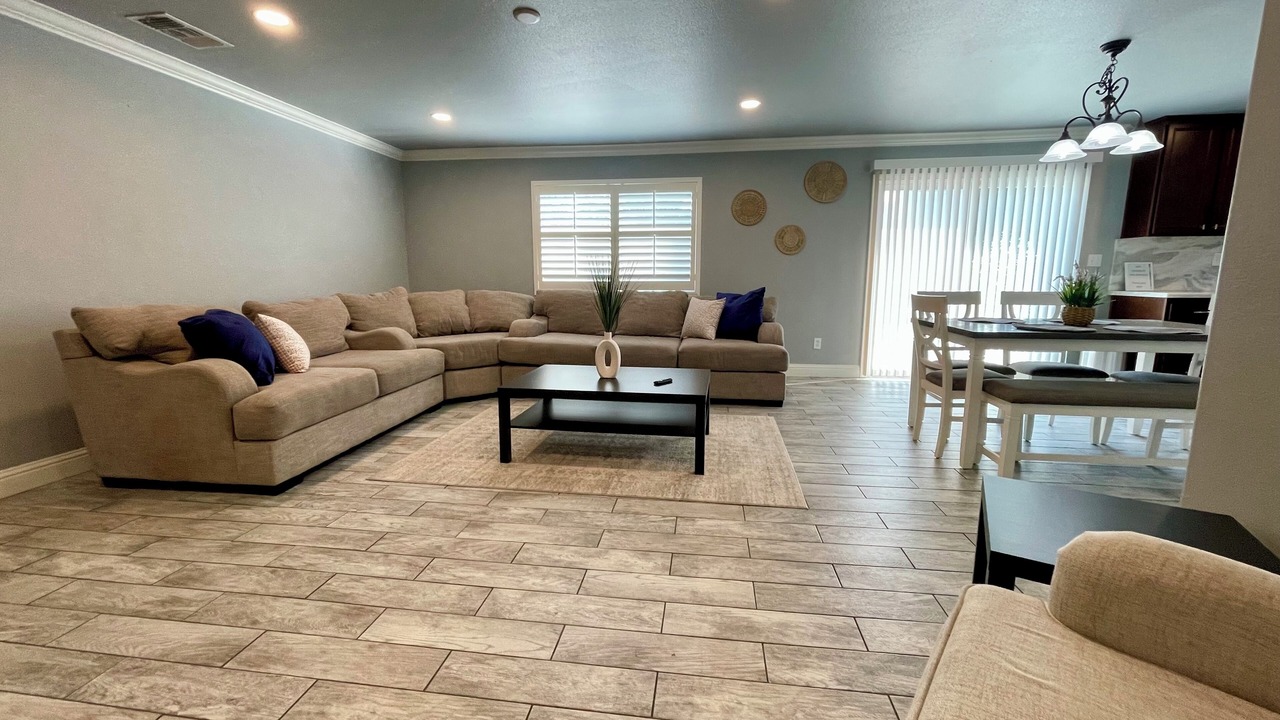 Photo of Livingroom in Roosevelt
